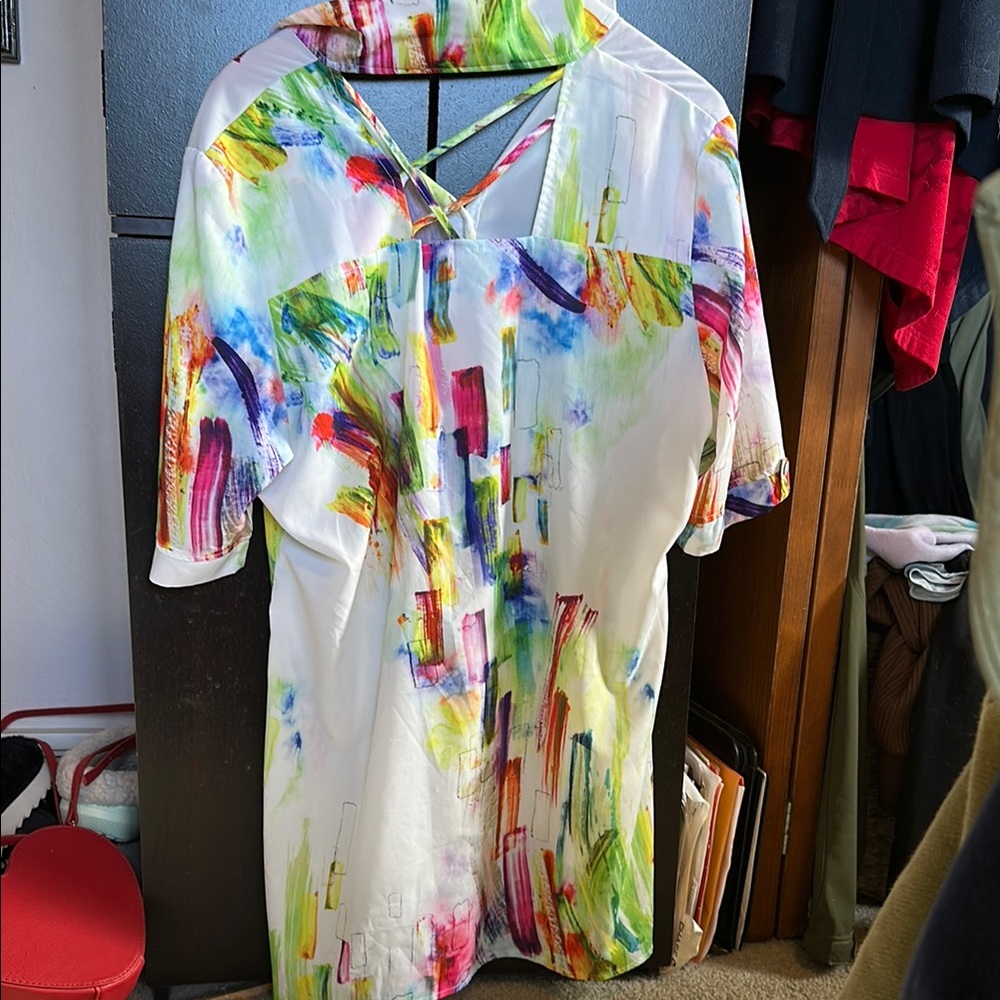 Colorful Abstract Women's Top - Picture 3 of 3